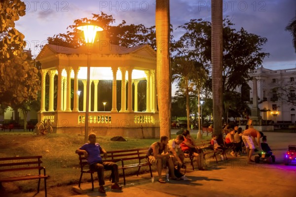 Park pavilion, Neoclassical Marti Library in the centre of Santa Clara, Biblioteca Marti, Streetlife in the centre of Santa Clara at the Parque de Santa Clara, Santa Clara, Cuba, Villa Clara