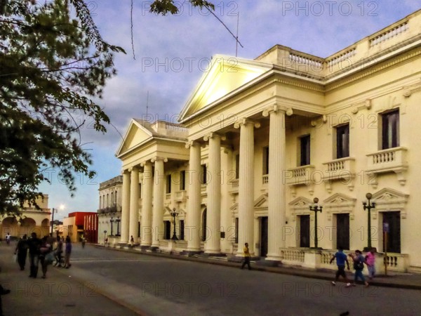 Neoclassical Marti Library in the centre of Santa Clara, Biblioteca Marti, Streetlife in the centre of Santa Clara at the Parque de Santa Clara, Cuba