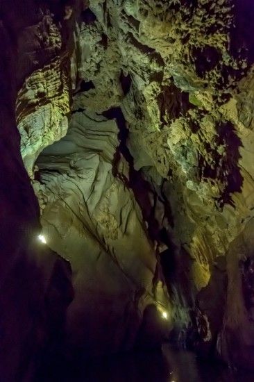 Caves of the Indios, Cueva del Indio, underground caves with a watercourse river open to tourists, Viñales, Cuba, Central America, Cuba, Caribbean