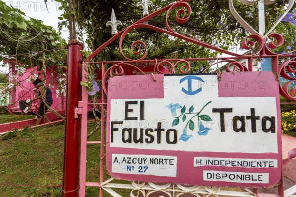 Pink coloured house with stairs, casa particular, private living in Cuba, El Fausto Tata, Viñales, Cuba, Pinar del Río, Cuba, Viñales, Pinar del Río