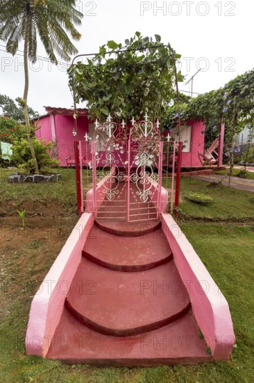 Pink coloured house with stairs, casa particular, private living in Cuba, El Fausto Tata, Viñales, Cuba, Pinar del Río, Cuba, Viñales, Pinar del Río
