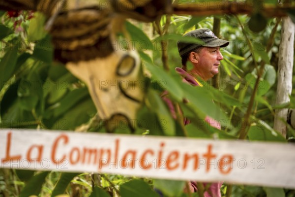 Cuban farmers and riders in dialogue, Viñales, Cuba, Pinar del Río, Cuba, Viñales, Pinar del Río