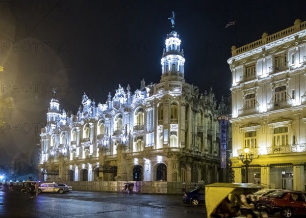 Teatro Nacional, Grand Theatre de Habana, Grand Theatre of Havana by night, Havana, La Habana, Cuba, Cuba, Central America