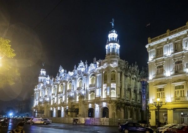 Teatro Nacional, Grand Theatre de Habana, Grand Theatre of Havana by night, Havana, La Habana, Cuba, Cuba, Central America