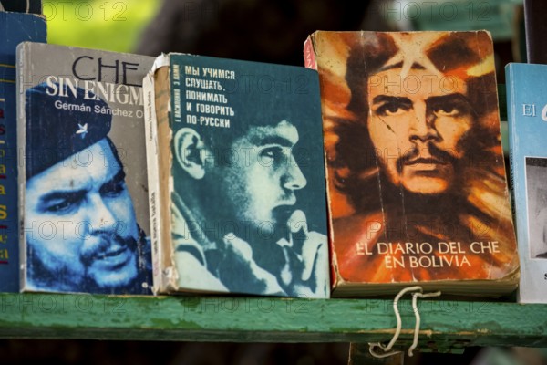 Antiquarian bookshop, used books about Ernesto Che Guevara at the flea market in the streets of Old Havana, La Habana, Cuba, Caribbean, Central America, Cuba, Europe, aerial photo, birds-eyes view, aerial photography, aerial photography, overview, bird's eye view