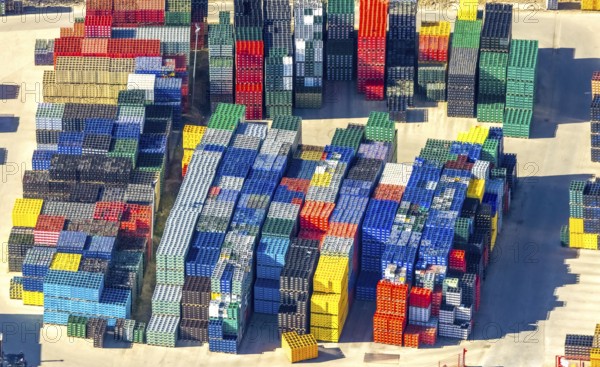 Aerial view, colourful coloured beverage crates of H. Leiter GmbH Leergutlogistik, shapes and colours, commercial area Gerlingen Zum Eichstruck, Hillmicke, Wenden, Sauerland, North Rhine-Westphalia, Germany, DE, Europe, commercial enterprises, commercial area, commercial property, commercial site, commercial use, industrial area, industrial site, aerial view, aerial photography, aerial photography, overview, bird's-eye view, overview