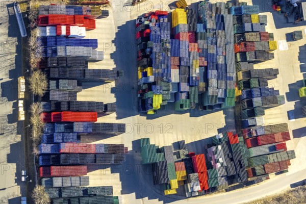 Aerial view, colourful coloured beverage crates of H. Leiter GmbH Leergutlogistik, shapes and colours, commercial area Gerlingen Zum Eichstruck, Hillmicke, Wenden, Sauerland, North Rhine-Westphalia, Germany, DE, Europe, commercial enterprises, commercial area, commercial property, commercial site, commercial use, industrial area, industrial site, aerial view, aerial photography, aerial photography, overview, bird's-eye view, overview