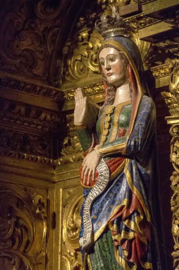 Statue of the pregnant Virgin Mary, depiction of the pregnant Virgin Mary, Sé Catedral de Évora Basílica Sé Catedral de Nossa Senhora da Assunção, Evora, District of Évora, Portugal