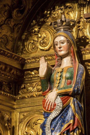 Statue of the pregnant Virgin Mary, depiction of the pregnant Virgin Mary, Sé Catedral de Évora Basílica Sé Catedral de Nossa Senhora da Assunção, Evora, District of Évora, Portugal