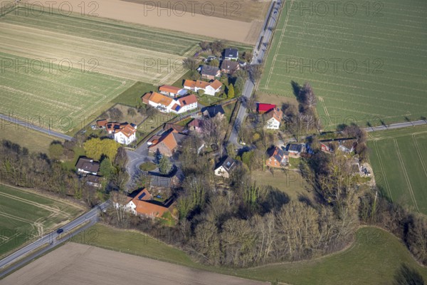 Aerial view, residential area Paradiese with roundabout, Soest, Soester Börde, North Rhine-Westphalia, Germany, DE, Europe, property tax, real estate, aerial view, aerial photography, aerial photography, overview, bird's-eye view, residential complex, living and life, residential area, residential quality, residential quarter, housing estate, residential district, birds-eyes view, overview