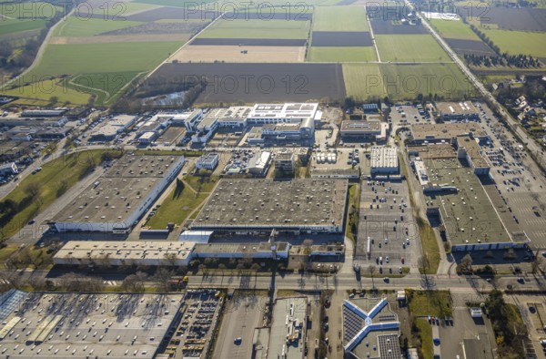 Aerial view, commercial area Schlottweg, Kaufland supermarket, CEAG Notlichtsysteme, car parks, Soest, Soester Börde, North Rhine-Westphalia, Germany, DE, Europe, commercial enterprises, commercial area, commercial property, commercial site, commercial use, industrial area, industrial site, aerial photograph, aerial photography, aerial photography, overview, bird's-eye view, birds-eyes view, overview