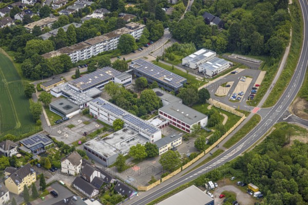 Aerial view, GGS Gemeinschaftsgrundschule Börgersbruch, Mathilde - Anneke - Schule Hauptschule, roof with solar panels, container village next to the school, car park and bus stop, Niedersprockhövel, Sprockhövel, Ruhr area, North Rhine-Westphalia, Germany, education, educational institution, DE, Europe, photovoltaic, primary school, secondary school, educational institute, aerial view, aerial photography, aerial photography, photovoltaic system, school, solar, solar system, solar roof, solar energy, solar panels, solar power system, overview, bird's-eye view, overview