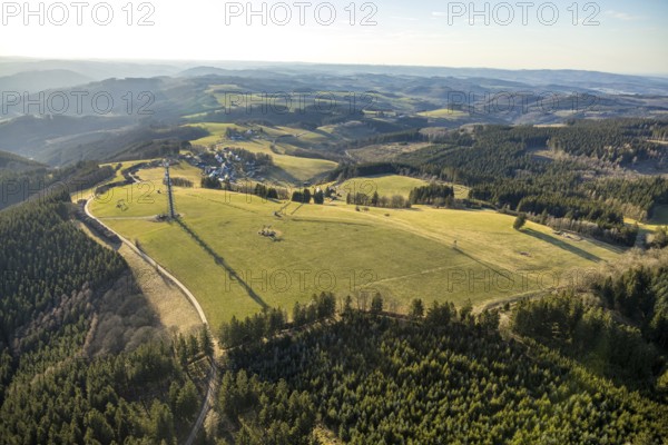Aerial view, local view with distant view, observation tower Schomberg Richtfunkturm, Wildewiese-Homert called main ridge of the Homertrücken, forest area with forest damage, ski area in winter, Wildewiese, Sundern, Sauerland, North Rhine-Westphalia, Germany, viewing platform, DE, Europe, aerial view, aerial photography, aerial photography, Schombergturm, ski area, overview, bird's-eye view, overview