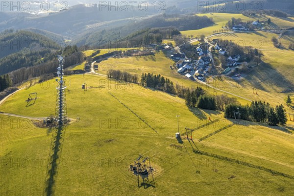 Aerial view, local view with distant view, observation tower Schomberg Richtfunkturm, Wildewiese-Homert called main ridge of the Homertrücken, forest area with forest damage, ski area in winter, Wildewiese, Sundern, Sauerland, North Rhine-Westphalia, Germany, viewing platform, DE, Europe, aerial view, aerial photography, aerial photography, Schombergturm, ski area, overview, bird's-eye view, overview