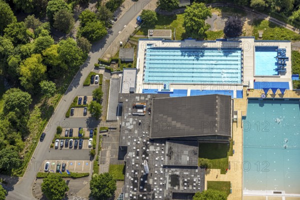 Aerial view, Panoramabad Velbert-Neviges outdoor and indoor swimming pool, Neviges, Velbert, Ruhr area, North Rhine-Westphalia, Germany, bathing establishment, bathing resort, DE, Europe, outdoor swimming pool, leisure activities, aerial view, aerial photography, aerial photography, swimming pool, swimming pool, overview, bird's-eye view, overview