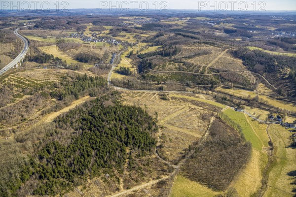 Aerial photo, forest area with forest damage Sankt-Helenen-Straße on the A4 motorway, Gerlingen, Wenden, Sauerland, North Rhine-Westphalia, Germany, tree mortality, DE, Europe, clear-cutting, calamity areas, aerial photo, aerial photography, aerial photography, overview, bird's-eye view, forest, forest damage, forest mortality, birds-eyes view, overview