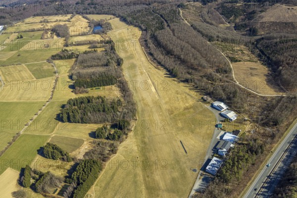 Aerial view, Hünsborn airfield runway and landing strip, forest area and motorway A45, Hünsborn, Wenden, Sauerland, North Rhine-Westphalia, Germany, DE, Europe, airport, aerial view, aerial photography, aerial photography, overview, bird's-eye view, overview