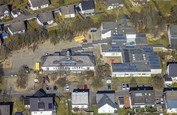 Aerial view, day nursery Unterm Regenbogen, community primary school Hünsborn, Kardinal-Jäger-Straße, Hünsborn, Wenden, Sauerland, North Rhine-Westphalia, Germany, DE, Europe, kindergarten, day nursery, day care centre, day nursery, aerial photography, aerial photography, overview, bird's eye view, overview
