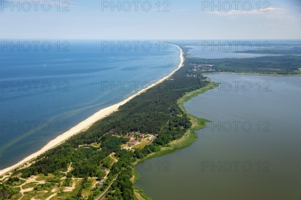 UnieÅ'cie, nest, beach, lagoon-like Jamno, Lake Jamunder, lagoon, Baltic Sea coast, Województwo zachodniopomorskie, Poland, Uniescie, Województwo zachodniopomorskie, PL, Europe, aerial photo, birds-eyes view, aerial photography, overview, bird's-eye view, northern Poland