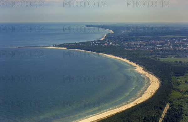 KoÅ'obrzeg, Kolberg, Baltic Sea beach, Dzwirzyno, Baltic Sea coast, Województwo zachodniopomorskie, Poland, Dzwirzyno, Województwo zachodniopomorskie, PL, Europe, aerial view, birds-eyes view, aerial photography, aerial photography, overview, bird's eye view, northern Poland