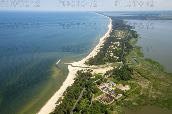 UnieÅ'cie, nest, beach, lagoon-like Jamno, Lake Jamunder, lagoon, Baltic Sea coast, Województwo zachodniopomorskie, Poland, Uniescie, Województwo zachodniopomorskie, PL, Europe, aerial photo, birds-eyes view, aerial photography, overview, bird's-eye view, northern Poland
