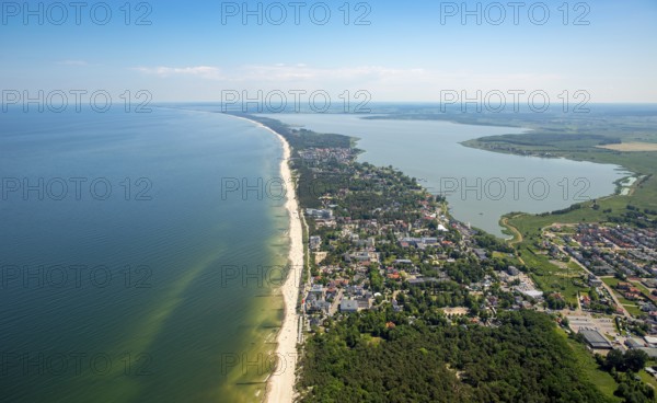 Gmina Mielno, Jamunder See, lagoon-like Jamno, Hinterpommern, Großmöllen, Groß Möllen, Baltic Sea coast, Wojewóüdztwo zachodniopomorskie, Poland, Województwo zachodniopomorskie, PL, Europe, aerial view, birds-eyes view, aerial photography, overview, bird's eye view, northern Poland
