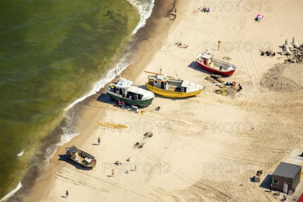 Sarbinowo, fishing, fishing boats lying on the beach, ships, Baltic Sea coast, Województwo zachodniopomorskie, Poland, Województwo zachodniopomorskie, PL, Europe, aerial view, birds-eyes view, aerial photography, aerial photography, overview, bird's eye view, northern Poland