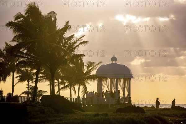 Wedding pavilion on the beach of Varadero with sunset in the hotel complex PARADISUS VARADERO RESORT SPA, Varadero, Cuba, Matanzas, Cuba, Central America