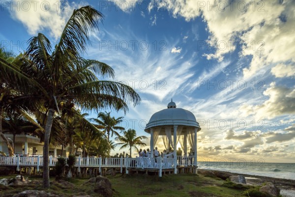 Wedding pavilion on the beach of Varadero with sunset in the hotel complex PARADISUS VARADERO RESORT SPA, Varadero, Cuba, Matanzas, Cuba, Central America