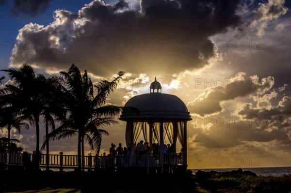 Wedding pavilion on the beach of Varadero with sunset in the hotel complex PARADISUS VARADERO RESORT SPA, Varadero, Cuba, Matanzas, Cuba, Central America