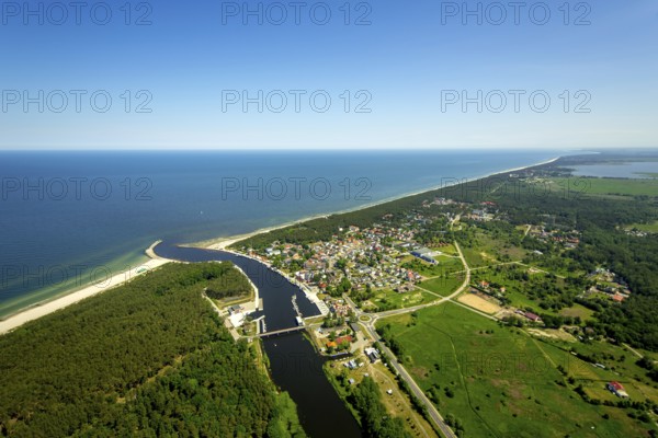 Beach west of KoÅ'obrzeg, Kolobrzeg, Rogowo, Baltic Sea coast, Województwo zachodniopomorskie, Poland, Województwo zachodniopomorskie, PL, Europe, aerial view, birds-eyes view, aerial photography, aerial photography, overview, bird's eye view, northern Poland