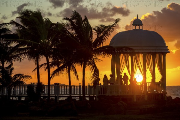 Wedding pavilion on the beach of Varadero with sunset in the hotel complex PARADISUS VARADERO RESORT SPA, Varadero, Cuba, Matanzas, Cuba, Central America