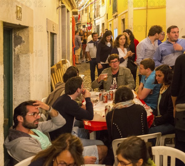 Street restaurant, weekend in the historic centre of Lisbon, Lisbon, Lisbon, Portugal