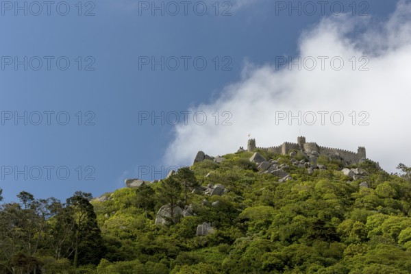 Castelo dos Mouros, Moorish Fortress, Sintra Cascais Natural Park, Grande Lisboa, Lisbon Region, Portugal, Europe, Sintra, Lisbon District