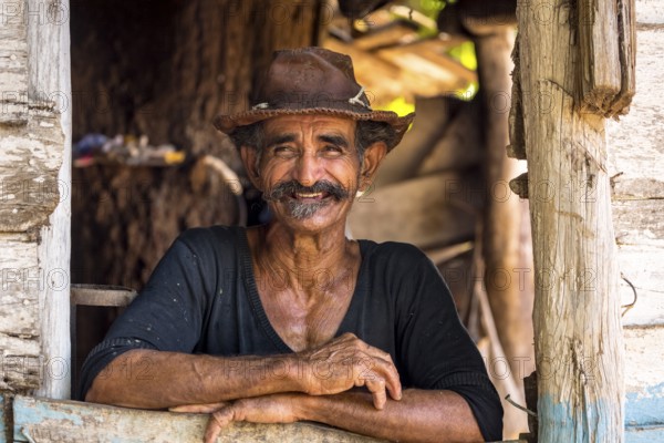 Sugar cane farmer in Valle de los Ingenios, portrait with hat, Trinidad, Cuba, Sancti Spíritus, Cuba, Sancti Spíritus