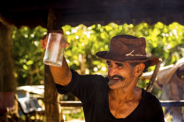 Sugar cane farmer in Valle de los Ingenios, portrait with hat, Trinidad, Cuba, Sancti Spíritus, Cuba, Sancti Spíritus