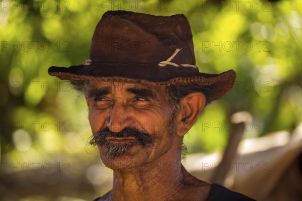 Sugar cane farmer in Valle de los Ingenios, portrait with hat, Trinidad, Cuba, Sancti Spíritus, Cuba, Sancti Spíritus