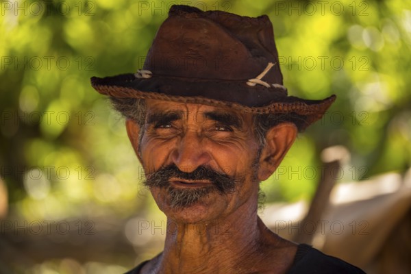 Sugar cane farmer in Valle de los Ingenios, portrait with hat, Trinidad, Cuba, Sancti Spíritus, Cuba, Sancti Spíritus