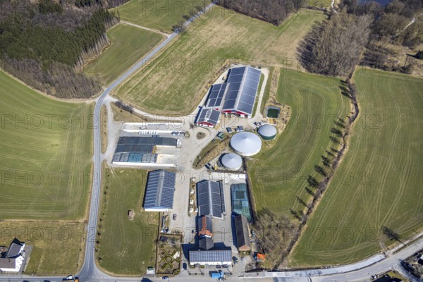 Aerial view, Sorpemilch GbR Landwirtschaftsbetrieb mit solar roof, Amecke, Sundern, Sauerland, North Rhine-Westphalia, Germany, DE, Europe, photovoltaics, commercial enterprises, commercial area, commercial property, commercial site, commercial use, industrial site, aerial photograph, aerial photography, aerial photography, photovoltaic system, solar, solar system, solar roof, solar energy, solar panel, solar power system, overview, bird's eye view, birds-eyes view, overview