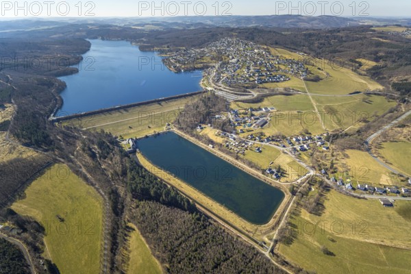 Aerial view, Sorpesee, equalising basin, Hachen, Sundern, Sauerland, North Rhine-Westphalia, Germany, DE, Europe, aerial photography, aerial photography, aerial photography, recreation area, lake, Sorpe dam, overview, bird's-eye view, overview