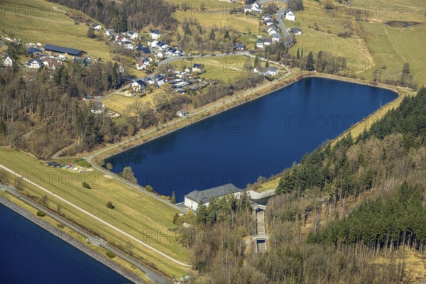 Aerial view, Sorpesee, equalising basin, Hachen, Sundern, Sauerland, North Rhine-Westphalia, Germany, DE, Europe, aerial photography, aerial photography, aerial photography, recreation area, lake, Sorpe dam, overview, bird's-eye view, overview