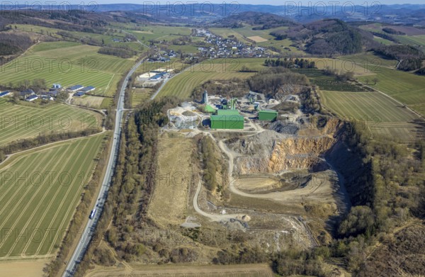 Aerial view, Hilgenroth quarry, Rudolf Hilgenroth road construction materials, behind Hellefeld district, Sundern, Sauerland, North Rhine-Westphalia, Germany, DE, Europe, aerial view, aerial photography, aerial photography, quarry, overview, bird's-eye view, residential area, birds-eyes view, overview