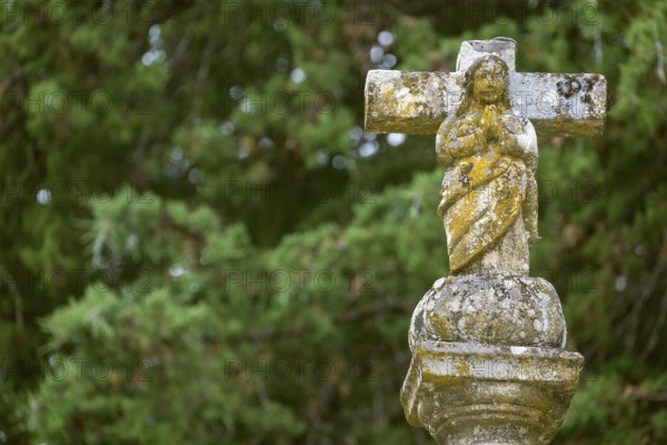 Weathered cross statue in the inner courtyard of the palace, Casa de Mateus, palace with large gardens, Vila Real, Vila Real district, Portugal, Europe, aerial view, birds-eyes view, Travel, Travel photography