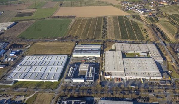 Aerial view, commercial area Overweg with Hasbro Deutschland GmbH and Magna Casting Soest car body parts supplier, Soest, Soester Börde, North Rhine-Westphalia, Germany, DE, Europe, commercial enterprises, commercial area, commercial property, commercial site, commercial use, industrial area, industrial site, aerial photograph, aerial photography, aerial photography, overview, bird's-eye view, birds-eyes view, overview