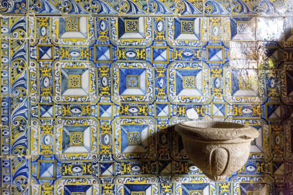 Holy water basin in front of painted tiles, Azulejos, Fortress of Tomar, Castle of the Knights Templar, Templar, UNESCO cultural heritage, Tomar, District of Santarém, Portugal, Europe, Convento da Ordem de Christo, District of Santarém, aerial view, birds-eyes view, Travel, travel photography