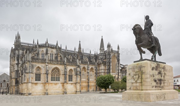 Monastery of Santa Maria da VitÃüria, UNESCO World Heritage Site, Monastery Church of Batalha with the statue of Nuno Alvares Pereira, estÃ¡tua Nuno Alvares Pereira, Mosteiro da Batalha, Batalha, Leiria District, Portugal, Europe, aerial view, birds-eyes view, Travel, Travel Photography