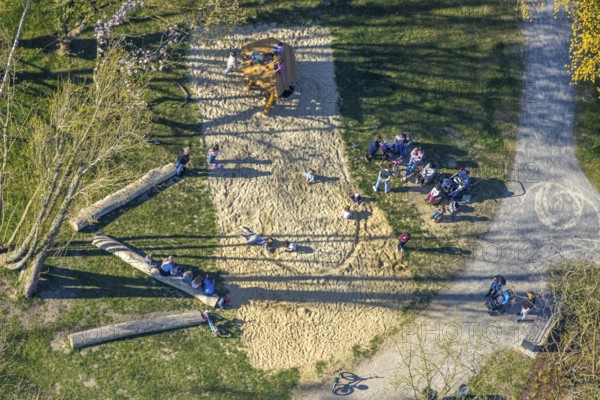 Aerial view, playground in Stephanuspark, Bork, Selm, Münsterland, North Rhine-Westphalia, Germany, DE, Europe, aerial view, aerial photography, aerial photography, overview, bird's-eye view, birds-eyes view, overview