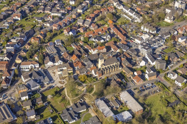 Aerial view, catholic St. Stephanus Kirche im Ortszentrum, Wohngebiet und Stephanuspark, Bork, Selm, Münsterland, North Rhine-Westphalia, Deutschland, Andachtstätte, DE, Europa, Glaubensgemeinschaft, Gotteshaus, Grundsteuer, Heilige Stätte, Immobilien, Kirche, Kirchengemeinde, Konfession, Luftaufnahme, Luftbildfotografie, Luftfotografie, Park, Religion, Religiöse Stätte, Übersicht, Vogelperspektive, Wohnanlage, Wohnen und Leben, Wohngebiet, Wohnqualität, Wohnquartier, Wohnsiedlung, Wohnviertel, birds-eyes view, overview
