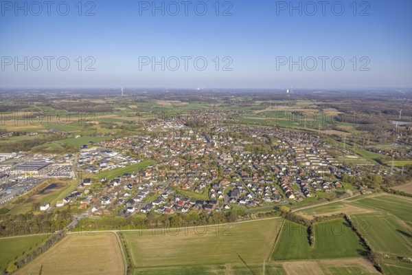 Aerial view, residential area, view of Bork district with distant view and blue sky, commercial area on the left, Selm, Münsterland, North Rhine-Westphalia, Germany, DE, Europe, property tax, real estate, aerial view, aerial photography, aerial photography, overview, bird's-eye view, residential area, living and living, residential area, residential quality, residential neighbourhood, housing estate, residential district, birds-eyes view, overview
