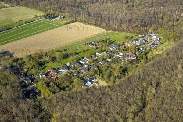 Aerial view, forest settlement residential area Baltimora, Cappenberg, Selm, Münsterland, North Rhine-Westphalia, Germany, DE, Europe, property tax, real estate, aerial view, aerial photography, aerial photography, overview, bird's eye view, forest area, meadows and fields, residential area, living and living, residential area, residential quality, residential neighbourhood, housing estate, residential area, birds-eyes view, overview